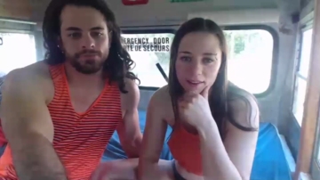 Busbuddies  15-10-2021 buttslut Couple